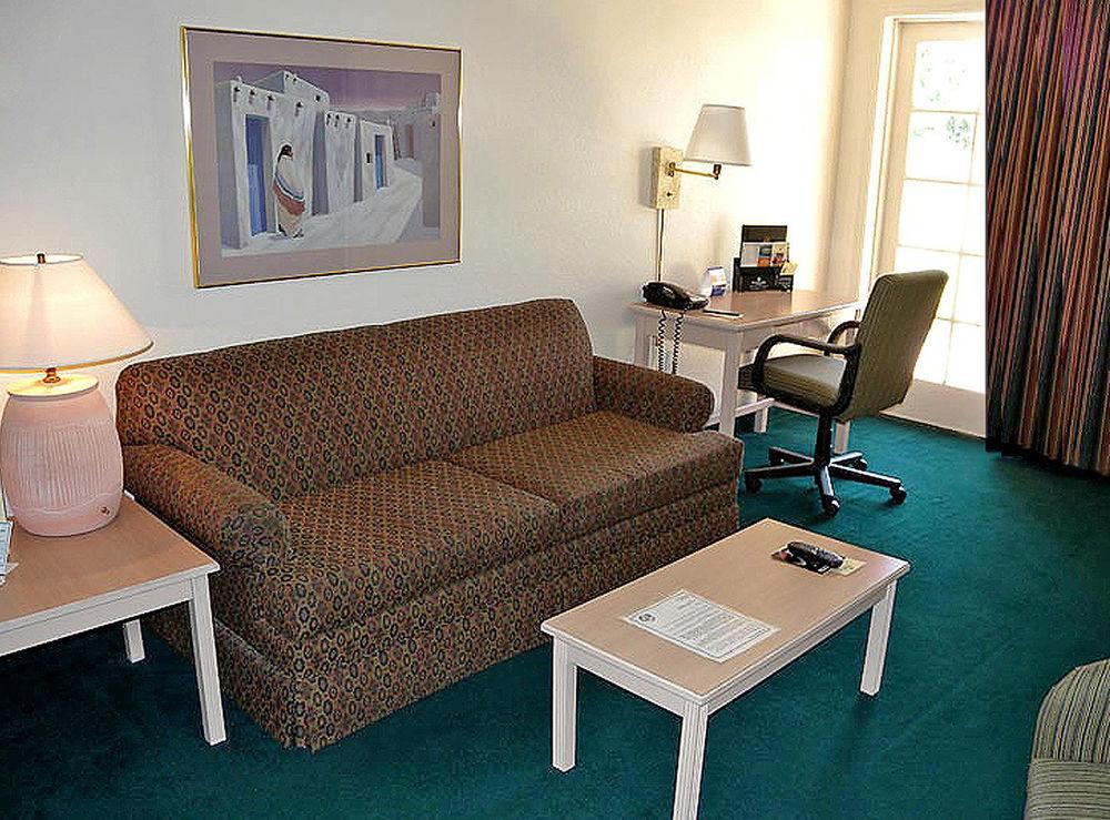 Windmill Suites Surprise - Phoenix, Ascend Hotel Collection Extérieur photo
