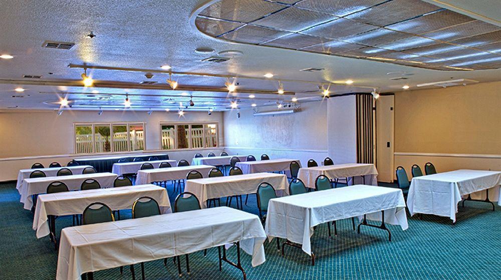 Windmill Suites Surprise - Phoenix, Ascend Hotel Collection Extérieur photo