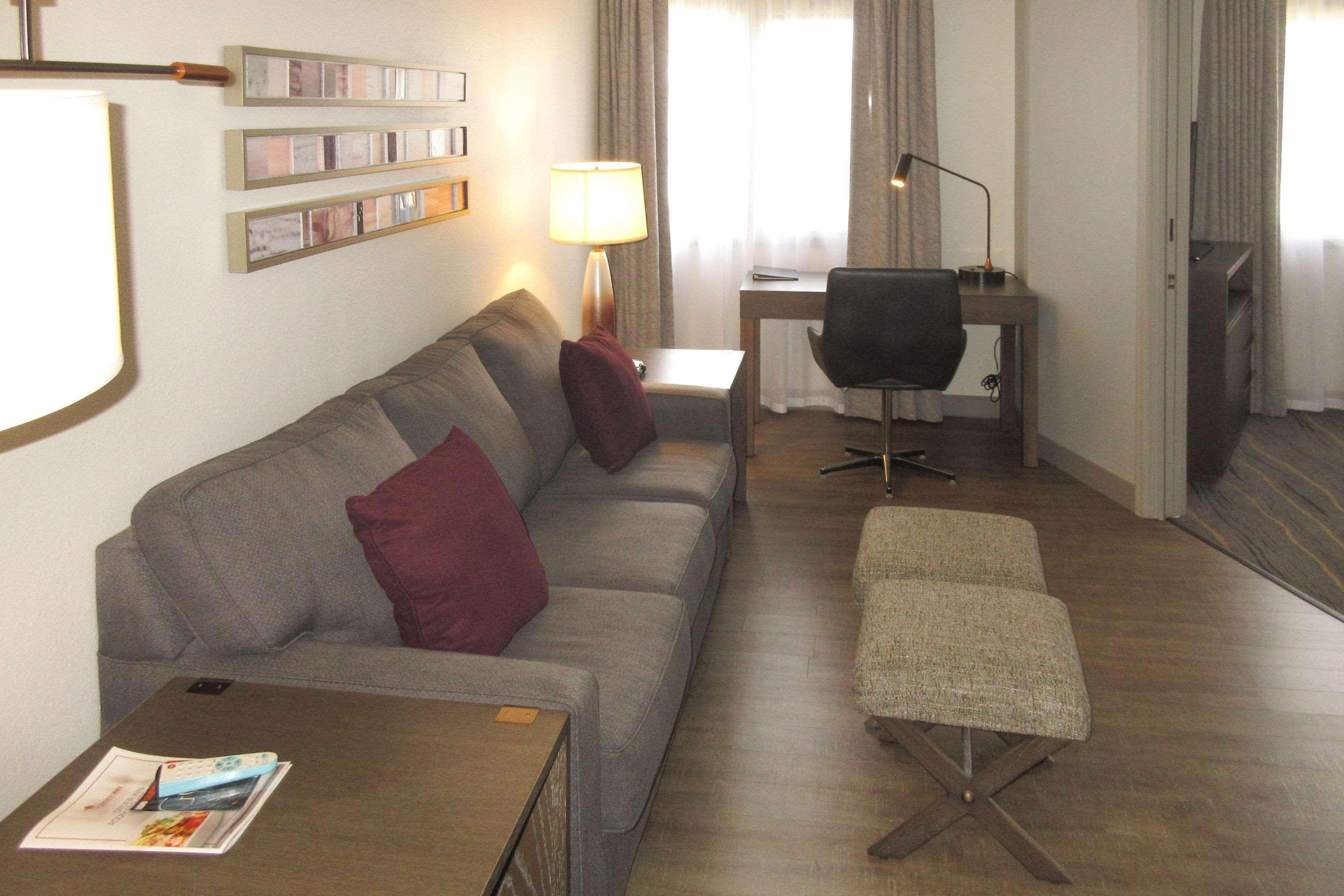 Windmill Suites Surprise - Phoenix, Ascend Hotel Collection Extérieur photo