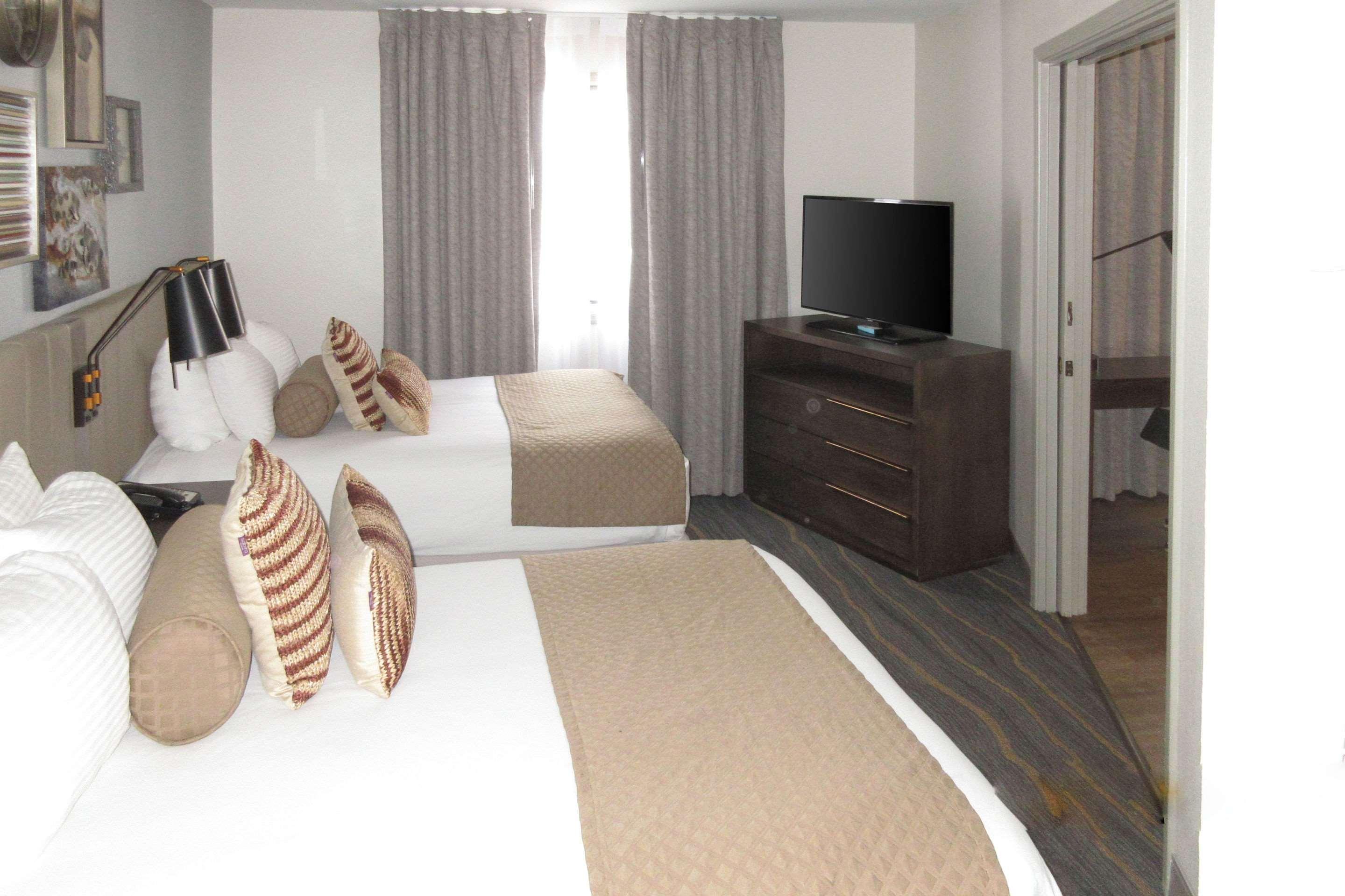 Windmill Suites Surprise - Phoenix, Ascend Hotel Collection Extérieur photo