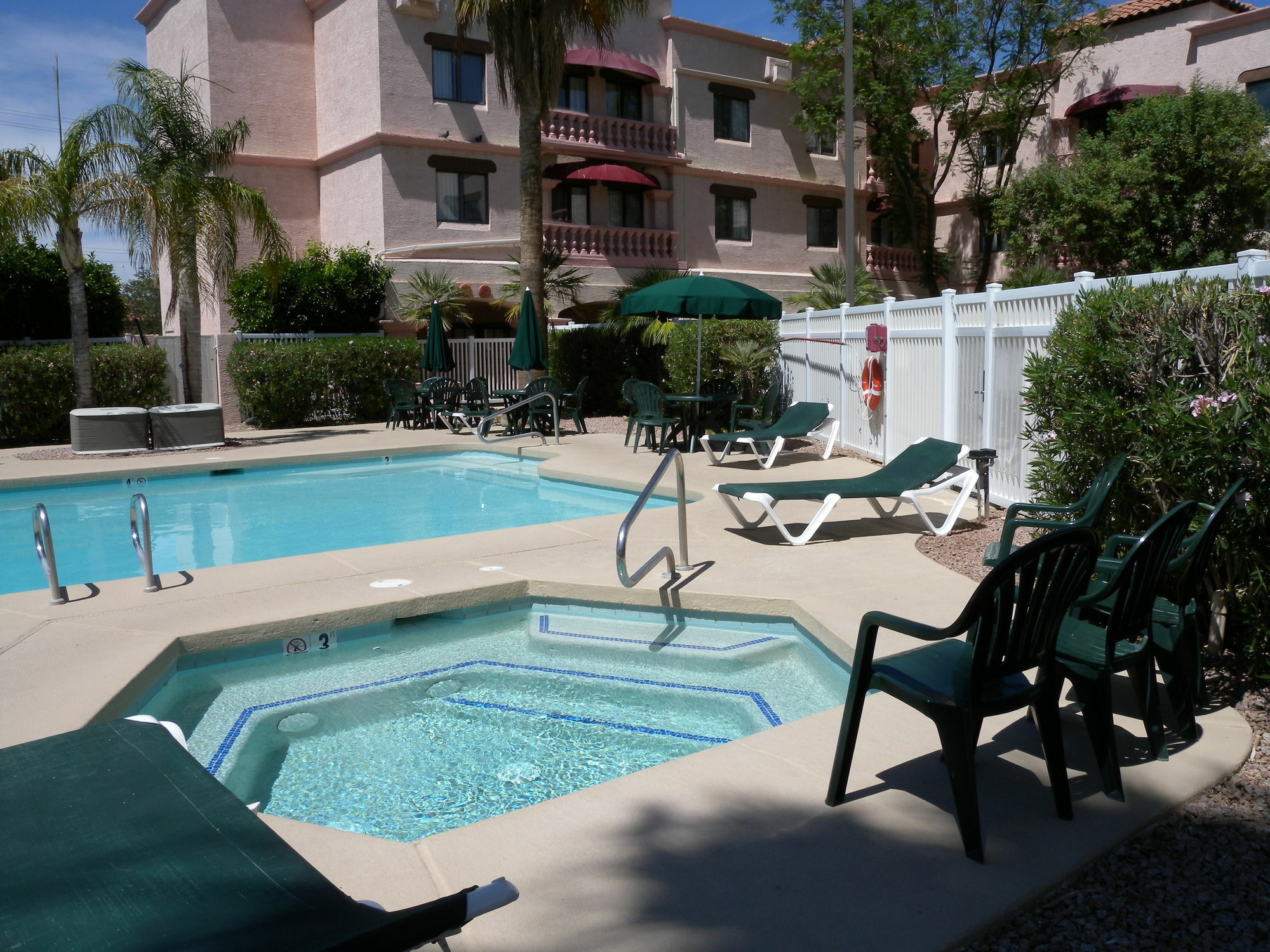 Windmill Suites Surprise - Phoenix, Ascend Hotel Collection Extérieur photo